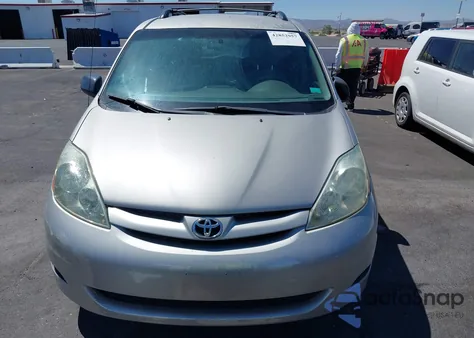 2006 Toyota Sienna Le z USA, uszkodzony, nr VIN 5TDZA23CX6S418092